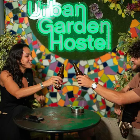 Urban Garden Hostel-3